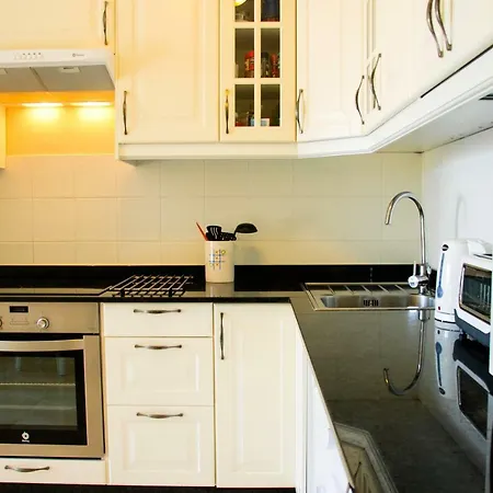 Апартаменты Puerto Del Carmen Pool