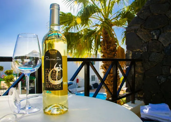 Апартаменты Puerto Del Carmen Pool